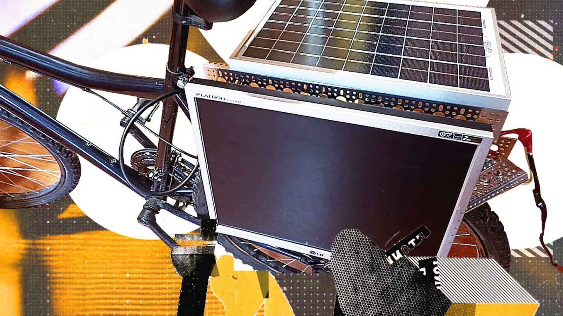 Ei sunt elevii-inventatori din Craiova. Cum arată bicicleta lor cu panouri solare