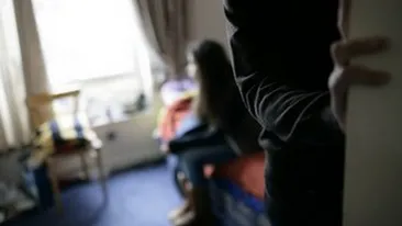 Monstru cu chip de om! Un barbat din Vaslui a fost arestat dupa ce a exploatat sexual cinci tinere! Doua erau minore