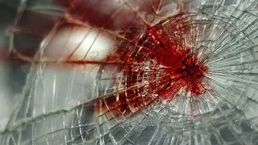 Nici Chuck Norris nu ar fi supravietuit unui accident ca asta! Nu o sa iti vina sa crezi cum arata masina dupa impactul devastator