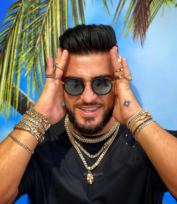 Bogdan Mocanu își pune veniturile din TikTok "pe masă" (Foto: Instagram)