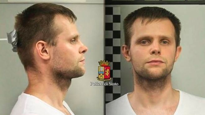 A răpit o femeie model pentru a o vinde la licitaţie! "Gândiţi-vă ce s-ar fi întâmplat dacă suferea de astm"