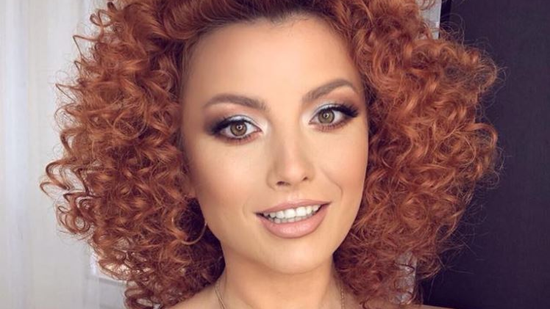 Zi specială pentru Elena Gheorghe: "Păi, s-o luăm cu începutul…” Ce a postat artista
