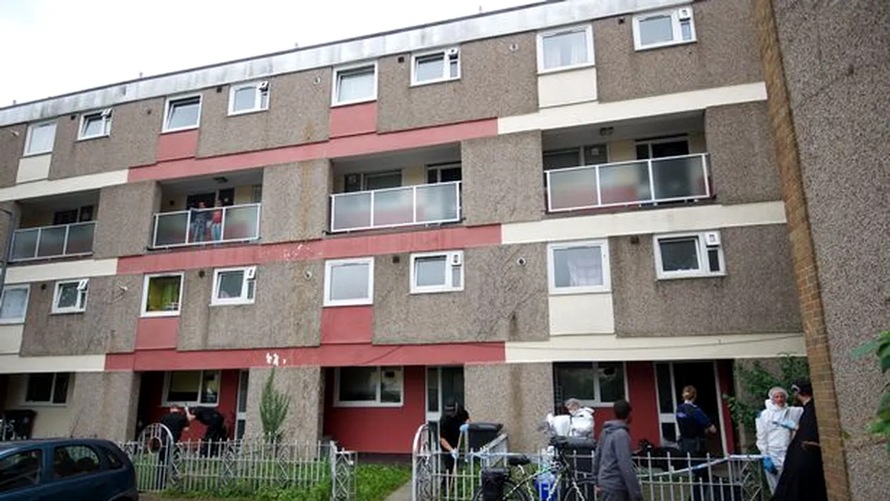 Terifiant! Și-a înjunghiat soția, cu care avea doi copii, pentru că l-a părăsit