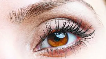 Ce facem cu bubitele albe de sub ochi?