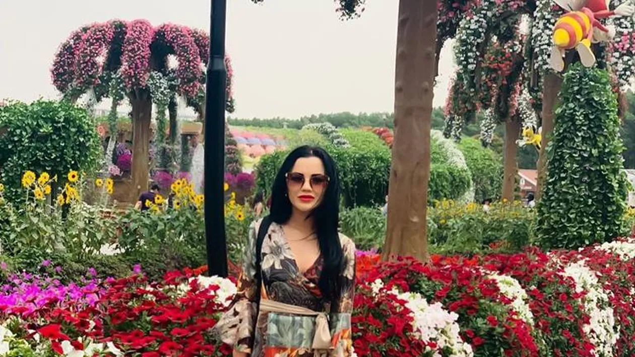 Carmen de la Sălciua a dat dovadă de curaj. Artista s-a afișat în fața fanilor complet nemachiată, dar a fost criticată