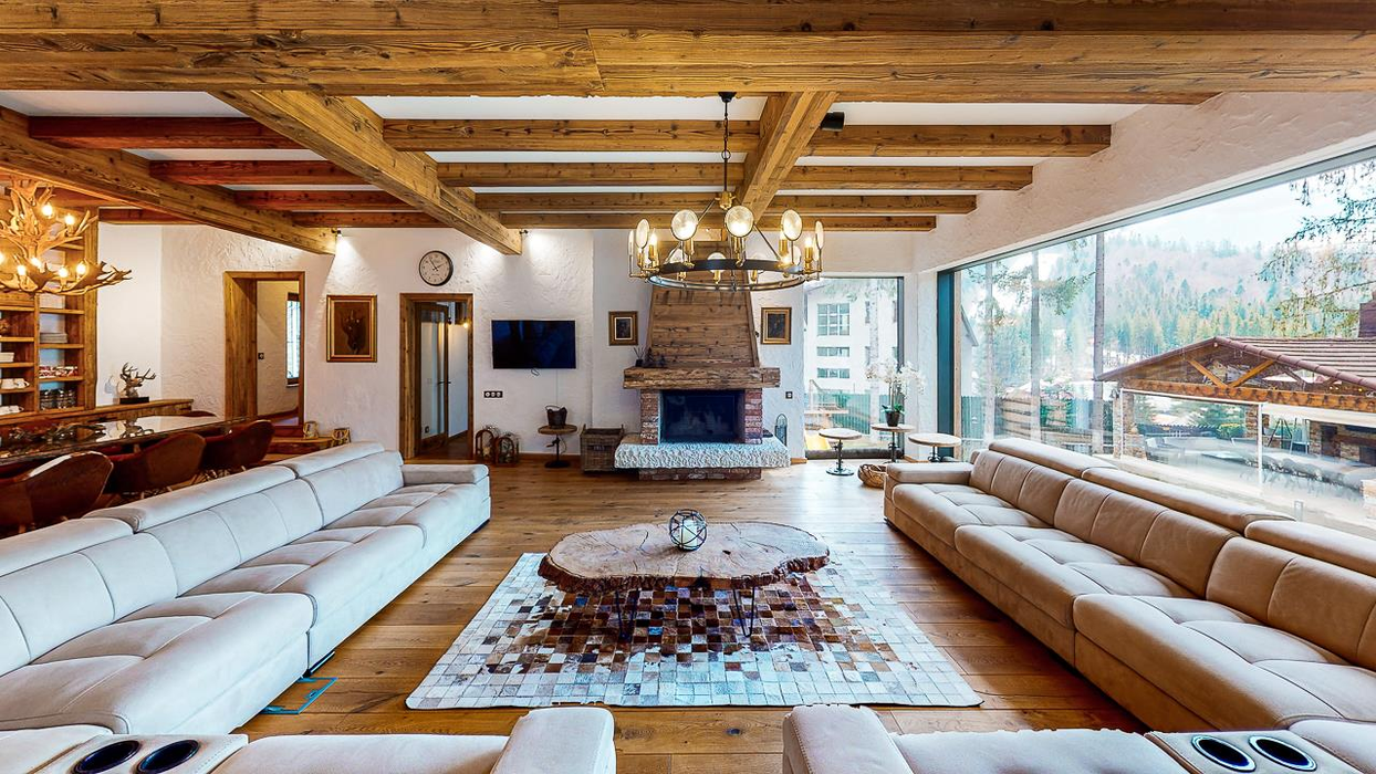 Vila lui Ceaușescu din Predeal. Foto: mtkrealestate.ro