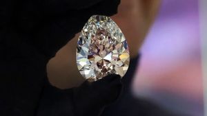 Cel mai mare diamant alb, scos la licitație. Incredibil ce preț are
