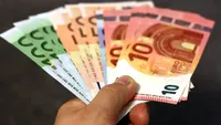 Curs valutar 19 februarie 2021. Cotațiile principalelor monede, euro și dolarul american