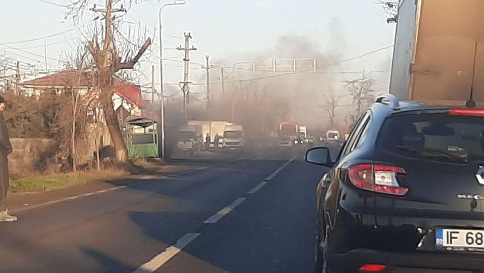 Traficul a fost oprit din cauza pericolului de explozie