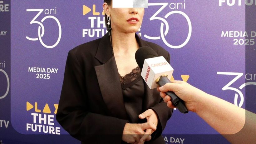 Nu se desparte de el! Prezentatoarea de la Pro TV, obicei bizar