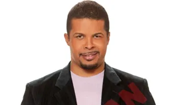 Cabral  a ajutat o necunoscuta sa cante