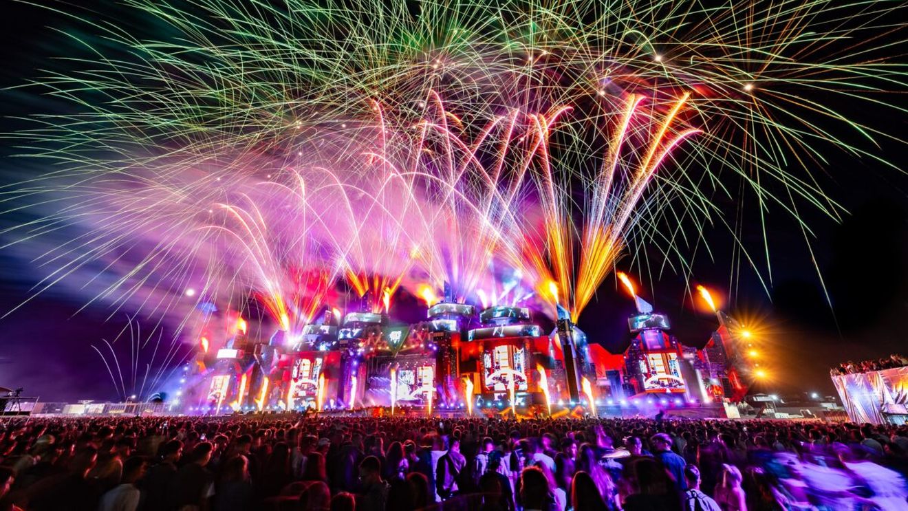 Câți bani au cheltuit tinerii la Beach, Please! în 2025. Suma este de ordinul milioanelor de euro