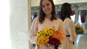 Cine e, de fapt, Denisa Maria Spătaru, eleva din Vrancea care a luat 10 la Evaluarea Naţională? A învăţat de pe telefonul bunicii