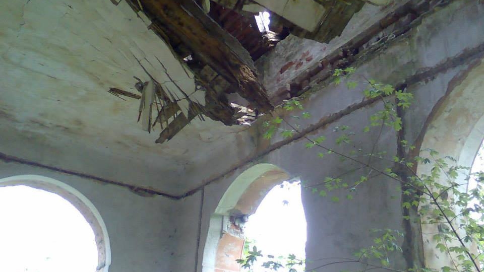 Sfârșit tragic pentru un tânăr din Gorj! A murit strivit de tavanul casei la care lucra