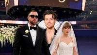 Harry Styles, glumă savuroasă despre nunta fostei sale iubite, Taylor Swift, cu Travis Kelce. Ce a spus artistul pe scenă