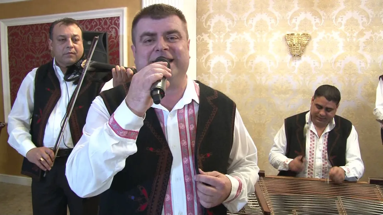 Un cantaret de muzica populara, acuzat ca a agresat sexual o eleva! Este profesor si in timpul orelor a…