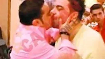 Cum o umileste sotia lui Adrian Minune pe iubita lui Salam! Roxana Dobre va innebuni cand va afla ca…