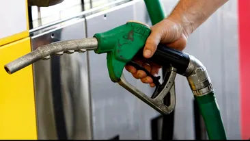Prețul carburanților a scăzut semnificativ! Cu cât s-a vândut, astăzi, un litru de benzină și de motorină