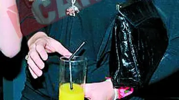 Chelsy poarta rochii de 20 de euro