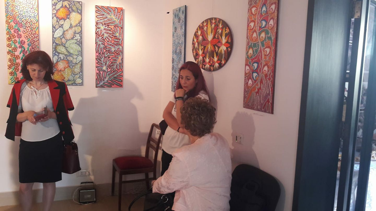 Tablourile pictate cu ojă, atracția expoziției din Călărași