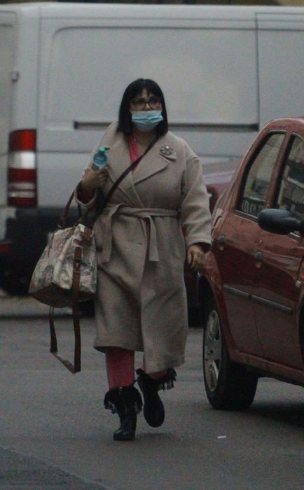 Ozana Barabancea poartă mască tot timpul. Vedeta s-a vindecat de coronavirus