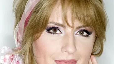 Monica Ghiurco are un sot romantic si iubitor! A inchiriat un restaurant doar pentru ei!