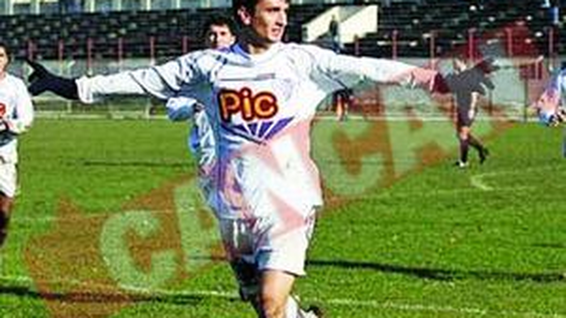 2.000 de euro prima cu Steaua