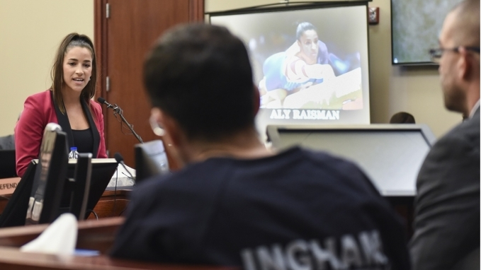 Aly Raisman l-a confruntat pe Larry Nassar în sala de judecată