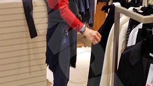 Anca Turcasiu, lasata singura de sotul ei! Dupa ce s-a vorbit ca divorteaza, paparazzii au gasit-o facand ASTA in parcare!