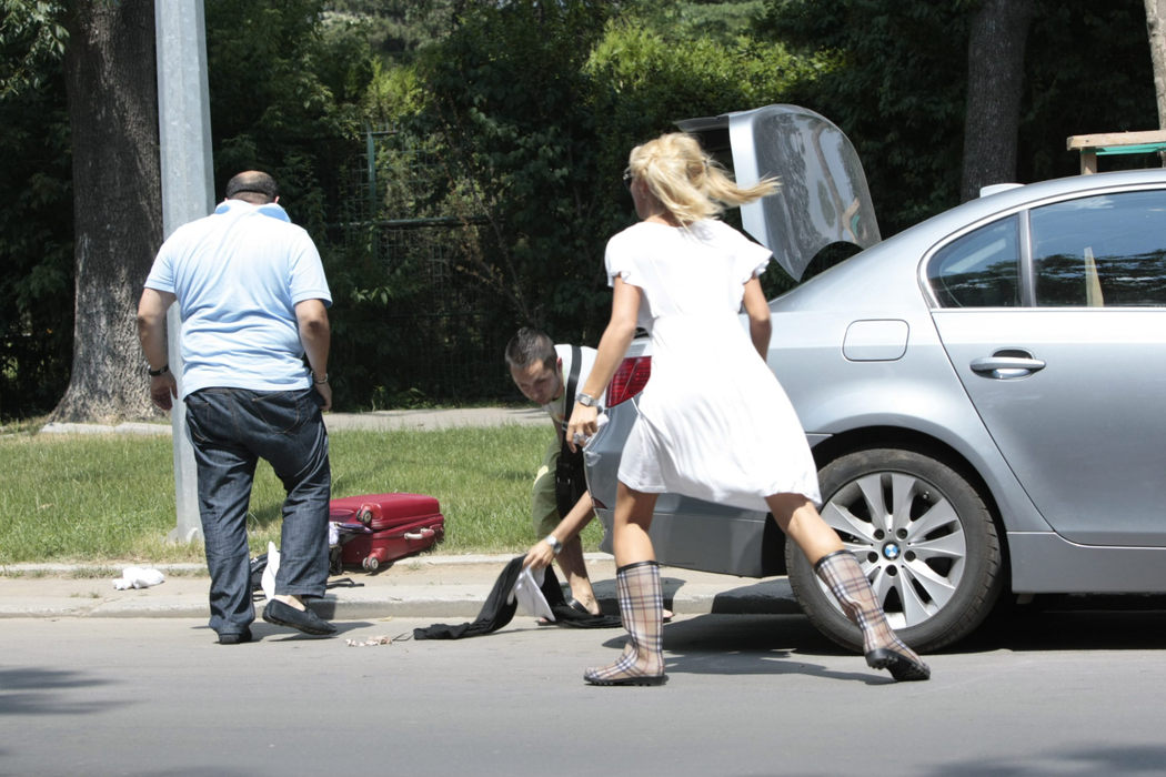 Daniela Crudu nu e singura! Încă o vedetă de la noi, ruptă cu bătaia de iubit