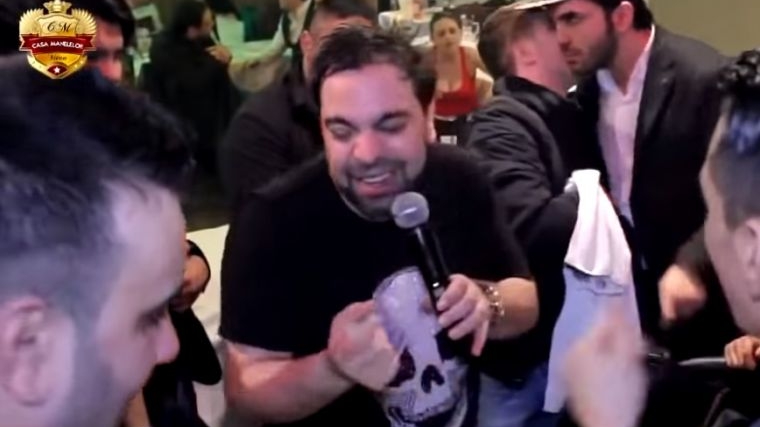 Unde a ajuns să cânte Florin Salam. Imagini incredibile cu manelistul