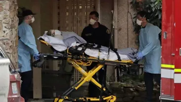 Cutremurător. Un copil de 5 ani a fost găsit lângă trupul neînsuflețit al mamei sale. Fusese ucisă de coronavirus cu 12 ore în urmă