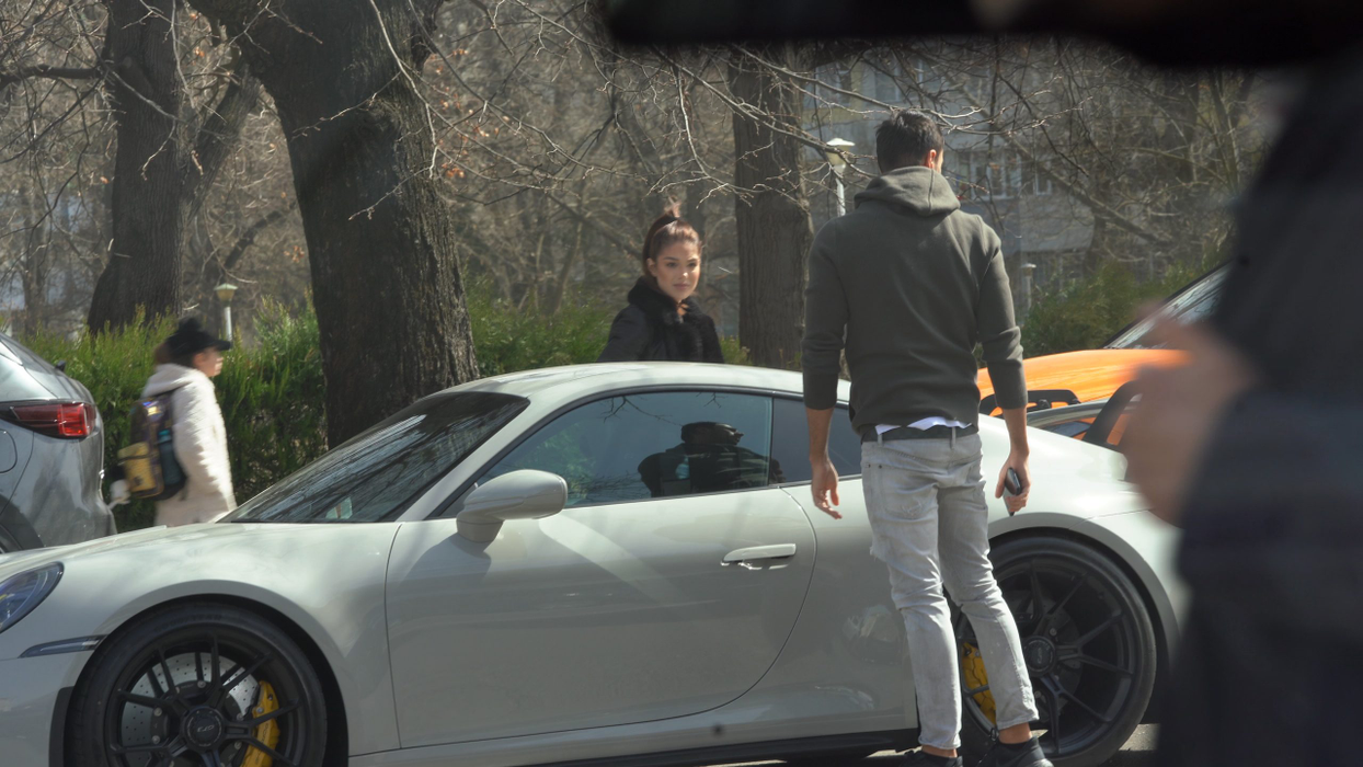 Zed și-a dus iubita la B4 cu un Porsche alb, achiziție nouă (Foto: CANCAN.RO)