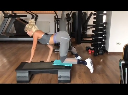 A apărut complet goală în noul videoclip, dar… Lidia Buble a făcut anunțul: “Ușor, ușor mă duc către Biserică!” Și-a anunțat retragerea din muzică