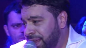 FLORIN SALAM a revenit pe scenă la cinci zile de la decesul tatălui său. Unde a cântat manelistul