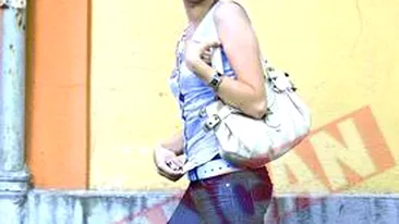 Corina Vasile nu se mai intoarce in tara