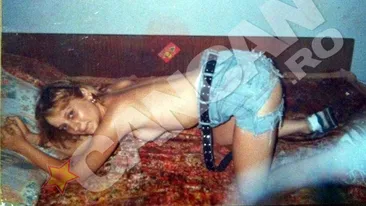 Uite cum arata in liceu o blonda celebra de la noi! Cine este vedeta care s-a lasat pozata in patru labe si in sanii goi!