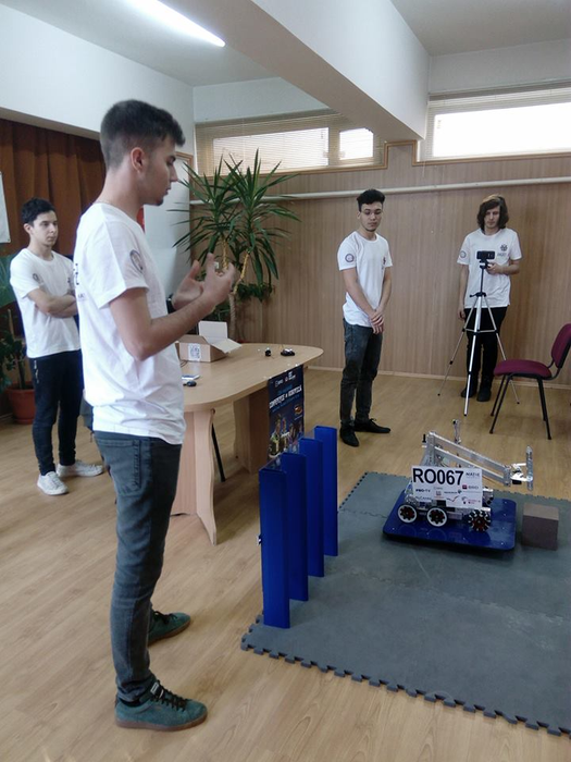 Robotul Cuza a făcut nenumărate demonstrații
