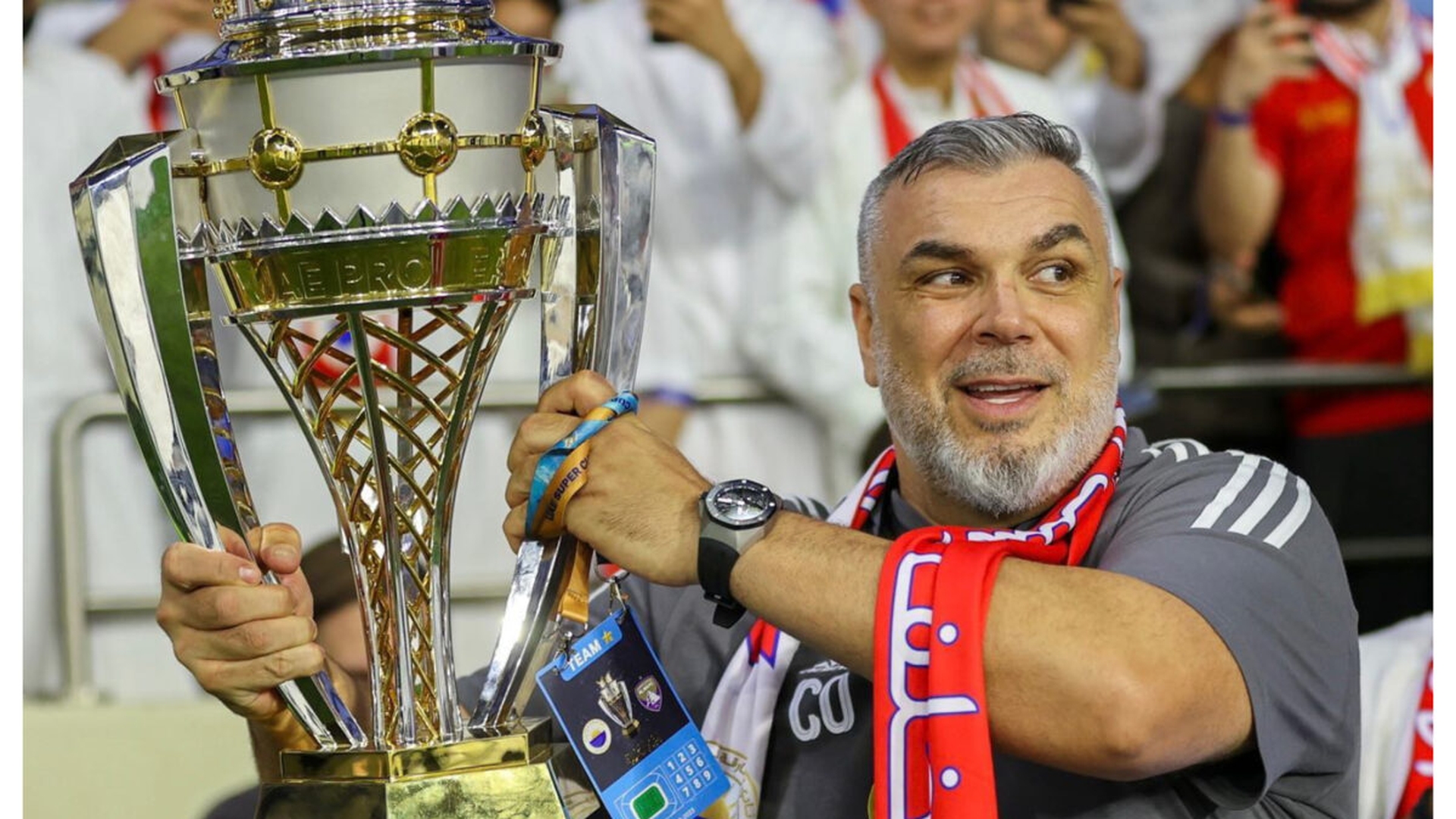 Cosmin Olăroiu schimbă macazul și e aproape să preia „naționala”. Negocierile sunt în toi!