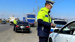Greșeala care te poate lăsa fără 725 de lei și fără permisul de conducere. Mulți șoferi români o fac, fără să vrea