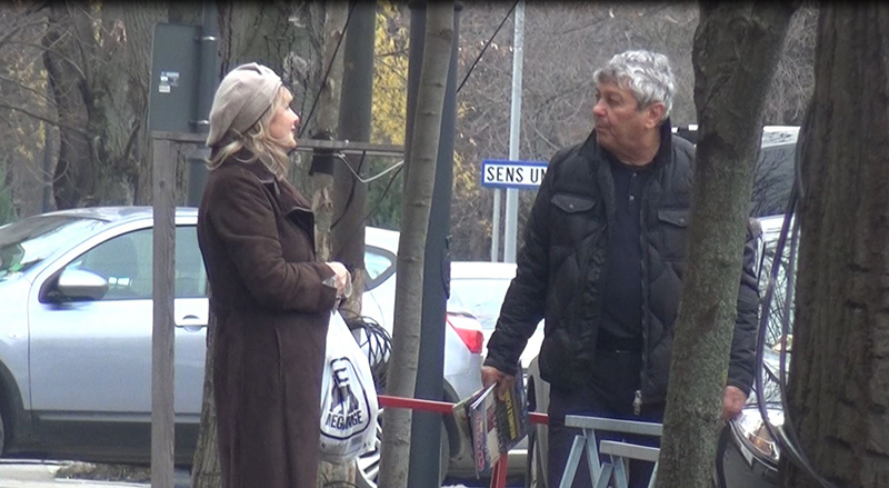 Nelly îl ascultă pe Mircea Lucescu şi pare a-i da, într-un final, dreptate