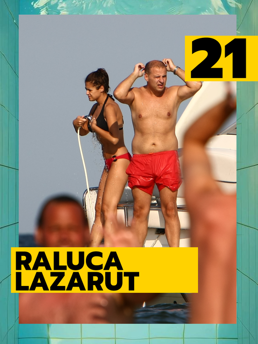 TOP 40 vedete care s-au „jucat” sub duş. Mădălina Ghenea, Ilinca Vandici sau Ruby au scos la înaintare tot ce au mai de preţ în dotare!