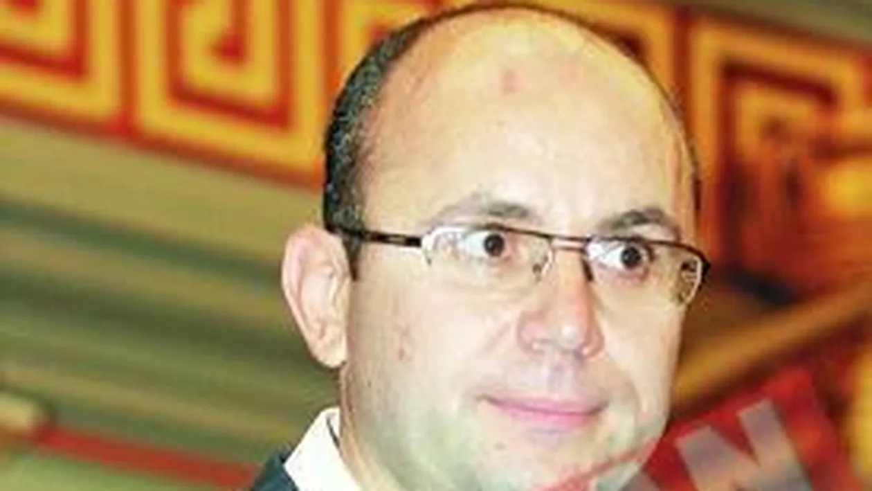 Primarul Pandele a sarit sa-l bata pe Luis Lazarus