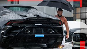 Pffff, Doriane, nu ești sănătos! I-a venit ”bijuteria” de Lamborghini, iar vloggerul a oferit imaginea zilei