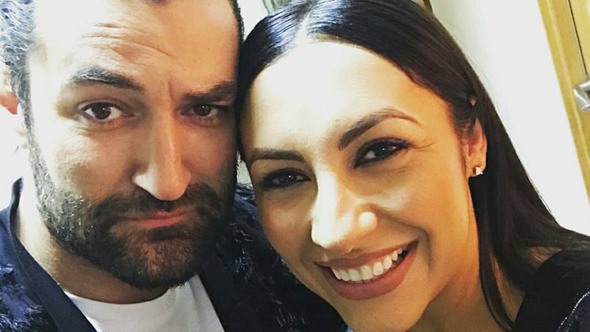 N-ai fi zis! Adevărul despre averea lui Smiley a ieșit la iveală. Câți bani are, de fapt, starul de la Pro TV. E mai bogat decât colega Andra Măruță