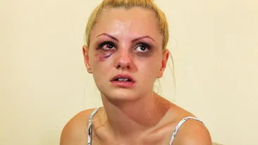 Bataia primita de la impresar i-a crescut cota! Alexandra Stan, mai scumpa decat Inna. Afla cu cat se vinde pe eBay!