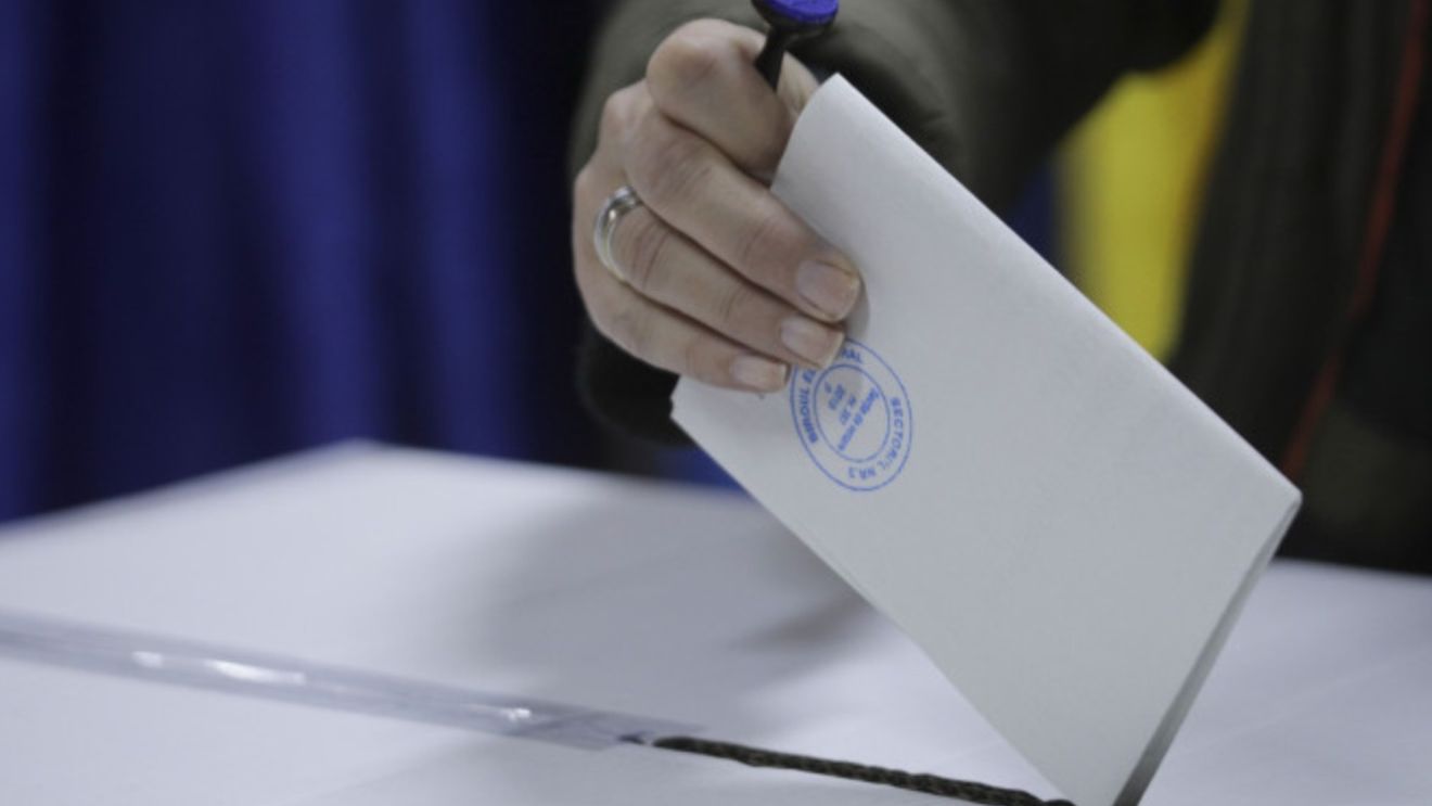 Rezultate Exit-Poll alegeri prezidențiale, turul doi. Nicușor Dan, 47,5% de voturi, George Simion, 52,5% de voturi