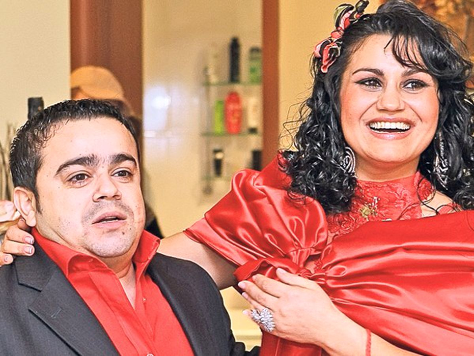 Adrian Minune, filmat cu amanta! S-au sărutat în public, fără să le pese de nimeni