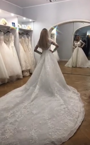 Bianca Drăguşanu, în rochie de mireasă! Fanii au felicitat-o imediat. “Casă de piatră, eşti superbă!”