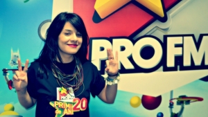 Oana Tache aniverseaza 20 de de ani de activitate Pro FM!